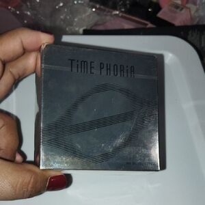 Silver Makeup Foundation